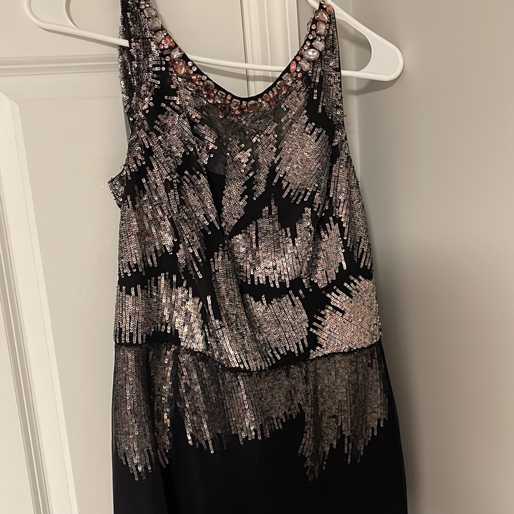 Gown - Picture 2 of 3
